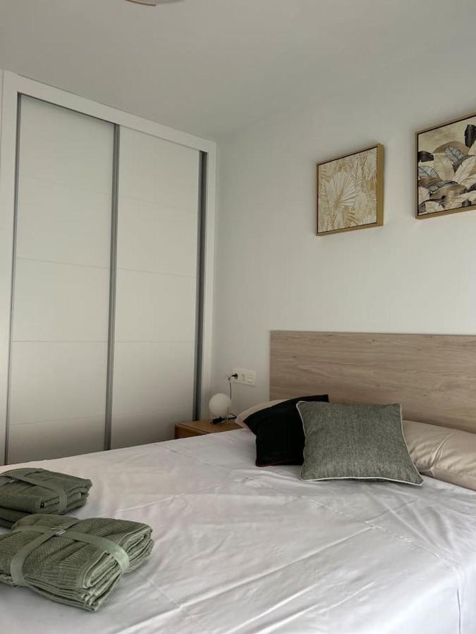 Apartamentos Breton 17 Suite Familiar Alicante Eksteriør bilde