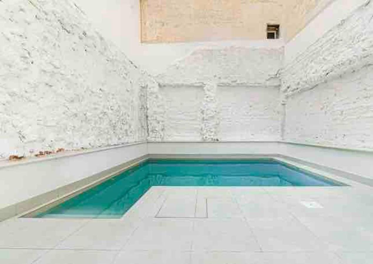 Apartamentos Breton 17 Suite Familiar Alicante Eksteriør bilde